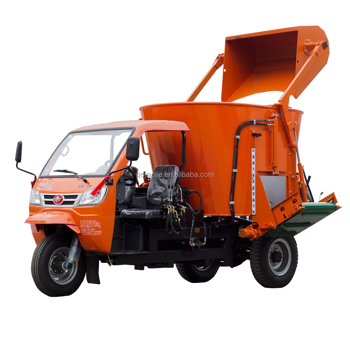 Good quality self loading tmr mixer tricycles feeder mixer vehicle cattle farm equipment