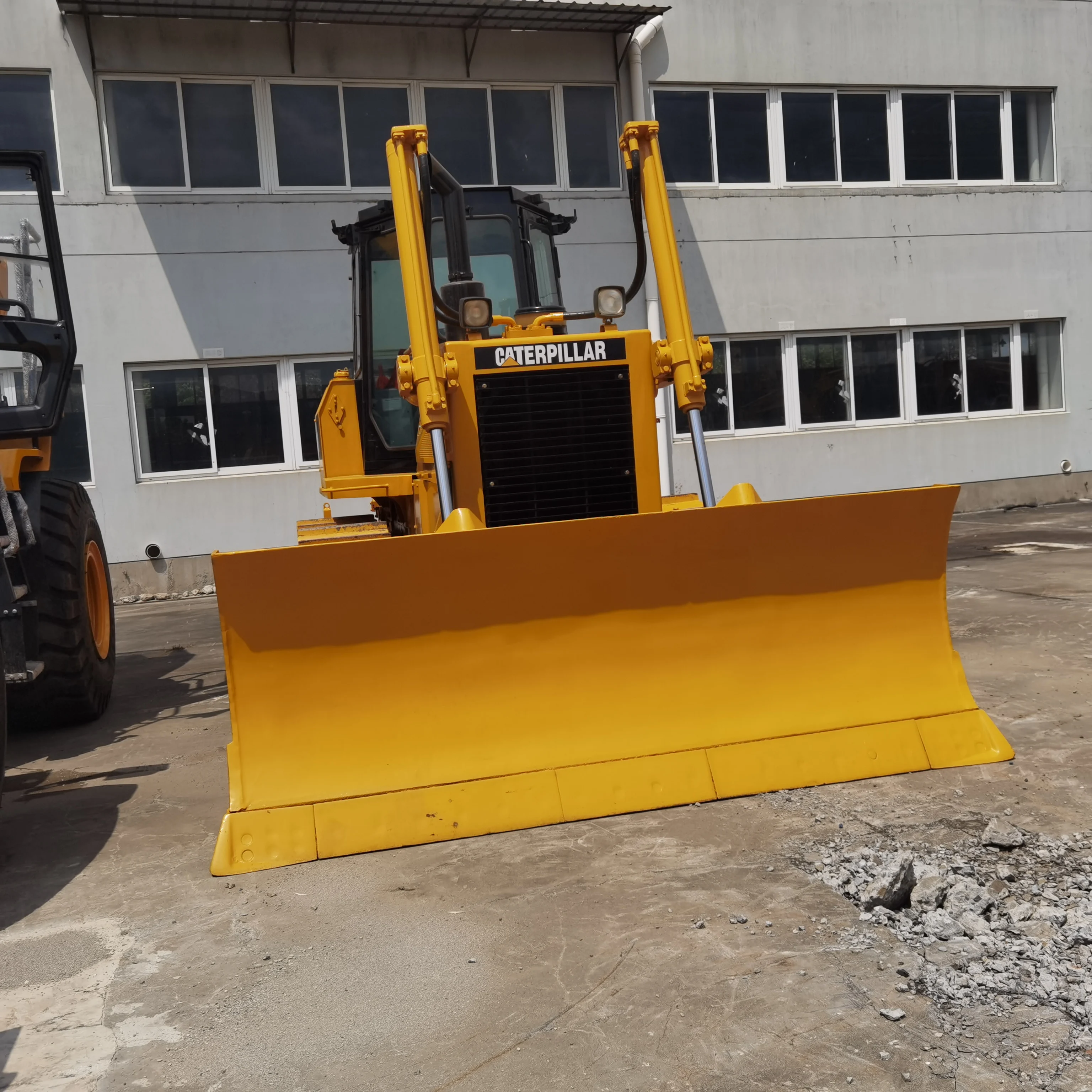 Original caterpillar D6G small bulldozer cheap for sale