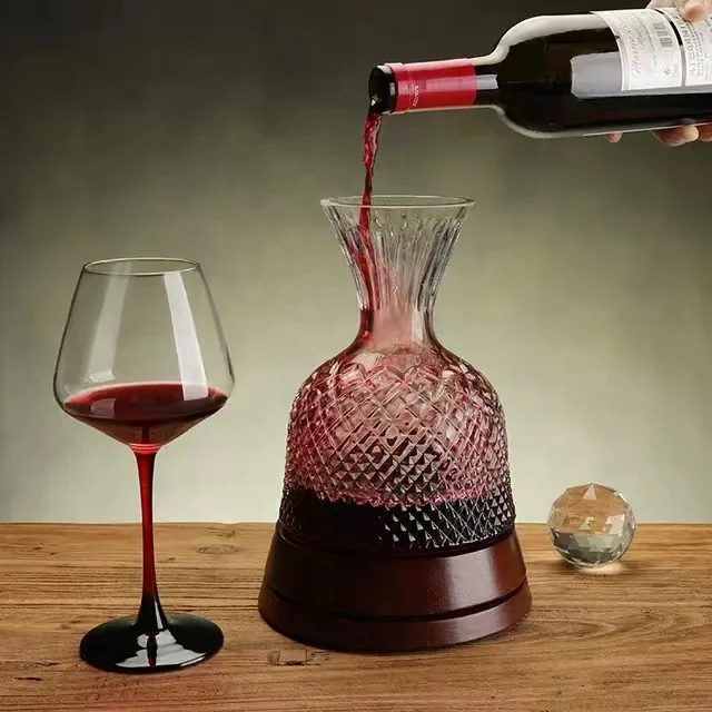 YUG Glassware Drop-shipping Hand-Blown Lead-Free Crystal Swirling Glass Carafe Wine Decanter