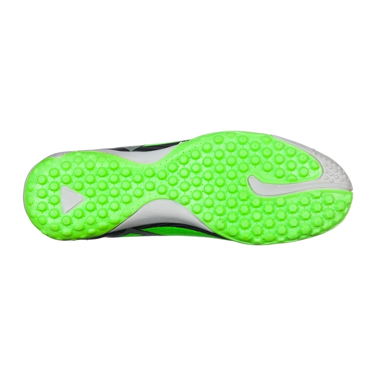 Factory knit Upper Professional wholesale newest design men women child football soccer shoes boots