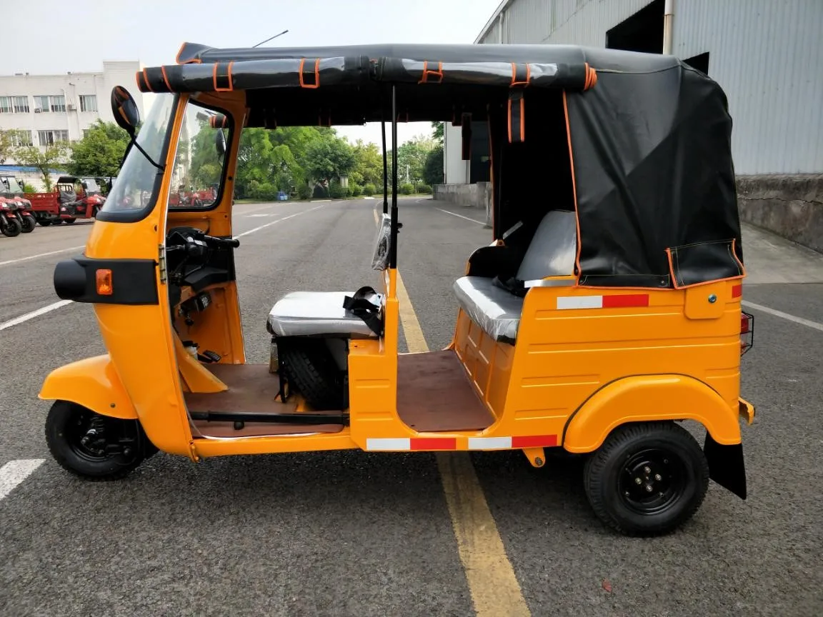 Лучшее качество мотоцикл трехколесный такси Bajaj Tuk для
