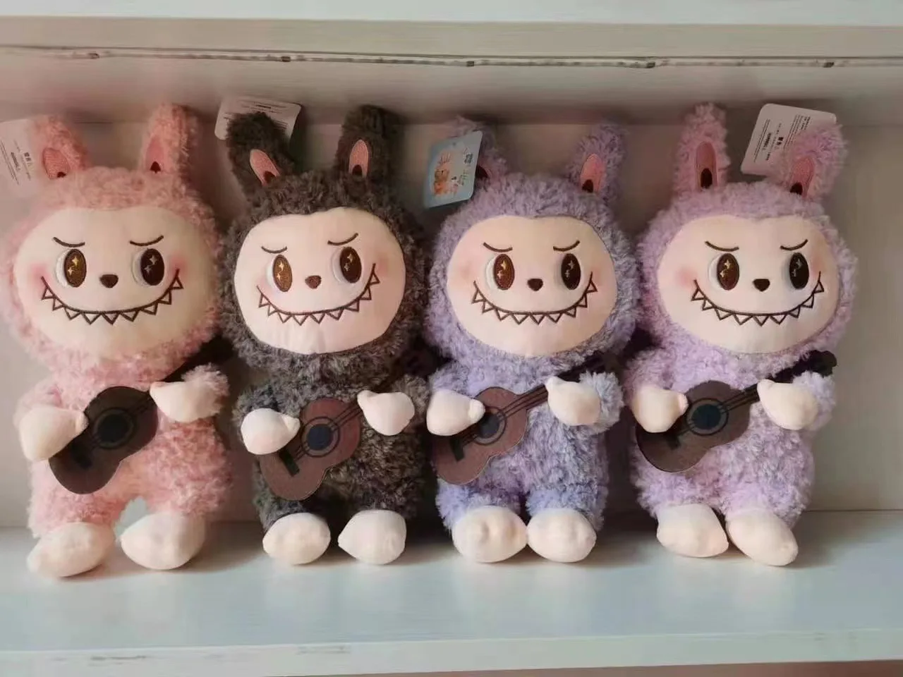 Плюшевая игрушка лабубу кролик