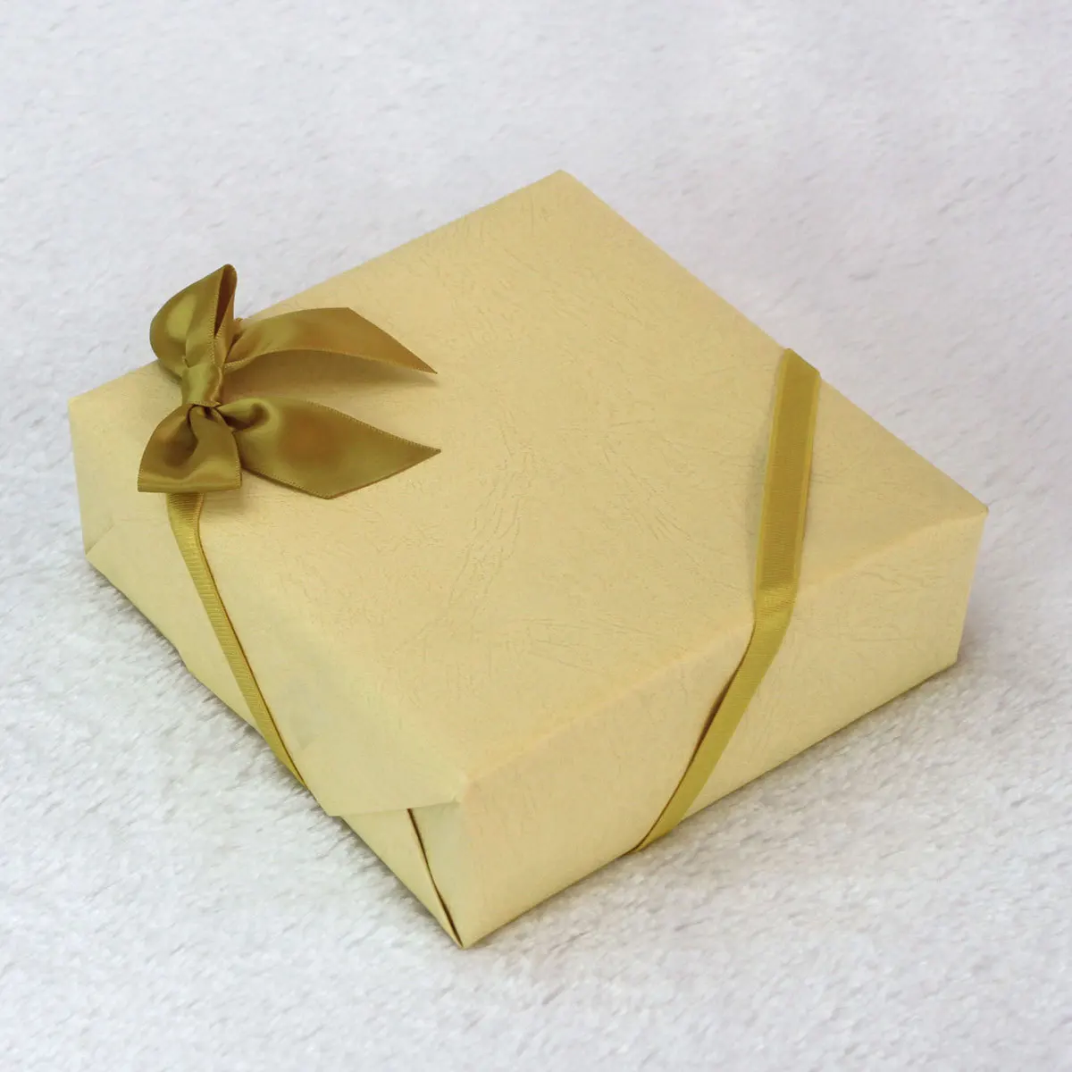 Flat pre-tied ribbon elastic bow,satin stretch loop