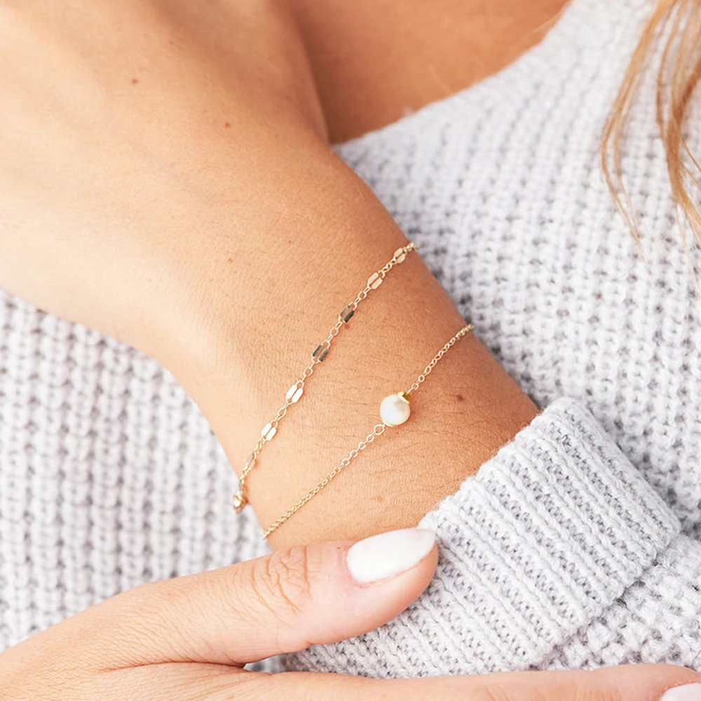 Multi-layered 14K Gold Shell Pearl Chain Thin Lip Chain Bracelets 316L Stainless Steel Jewelry Women Hands Jewel