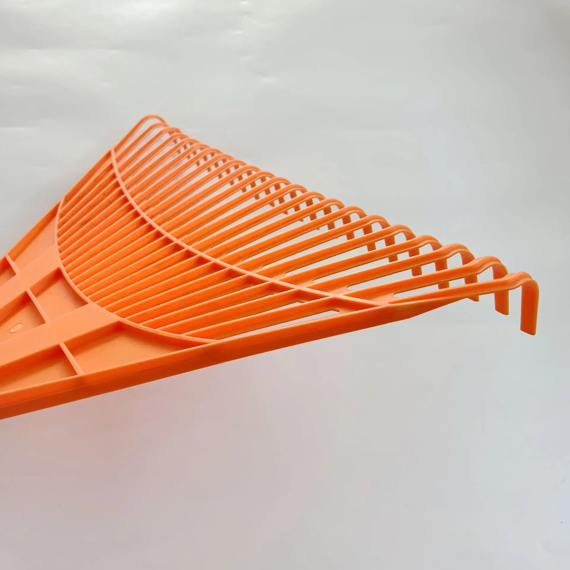 Uliven garden plastic leaf rake garden hand 18 teeth  hand leaf  head  tool agriculture farming rake  lawn leaf rake