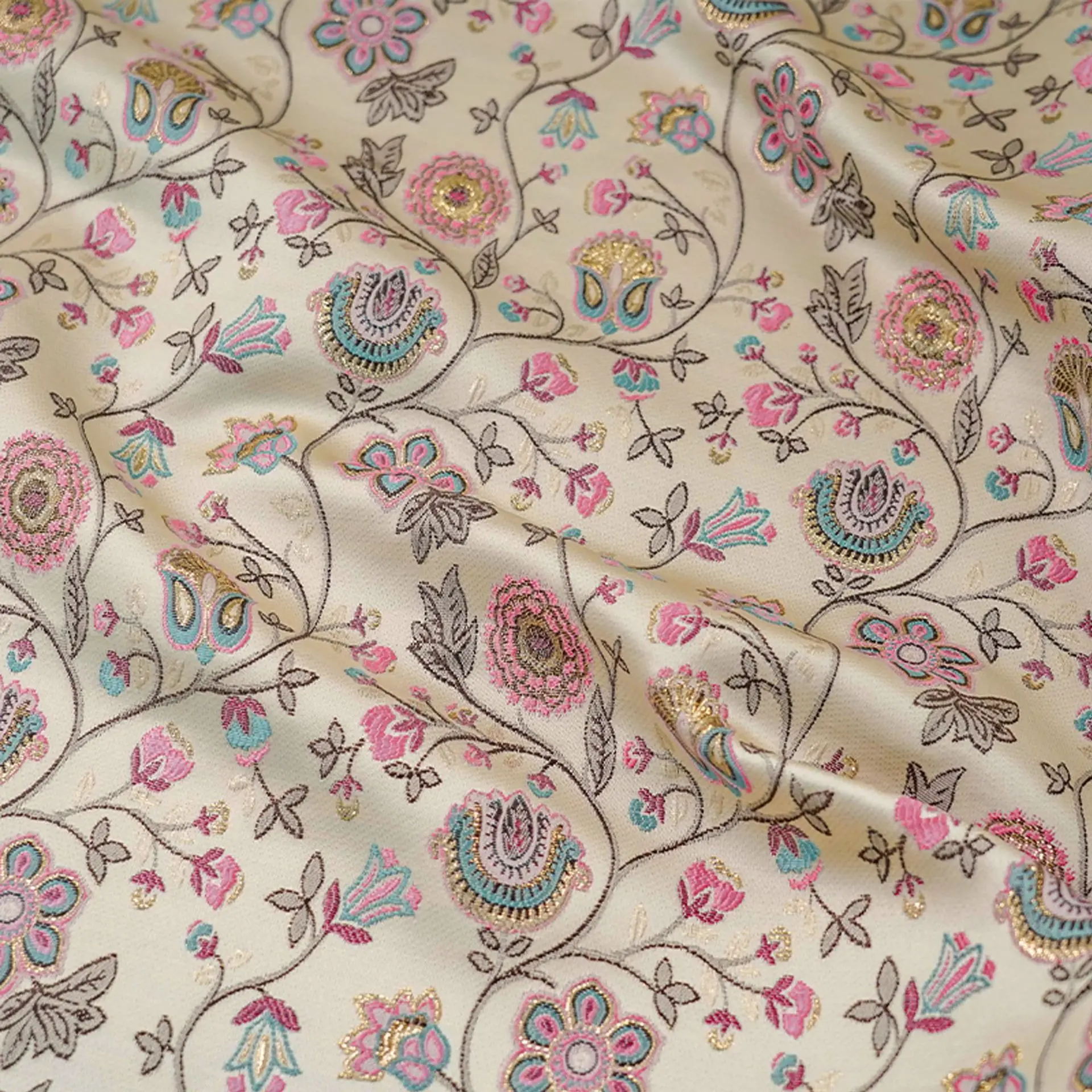 New Arrival 2024 Textile Fabric Quality 3D Jacquard Elegant Flowers 100% Polyester Brocade Fabric for Dress