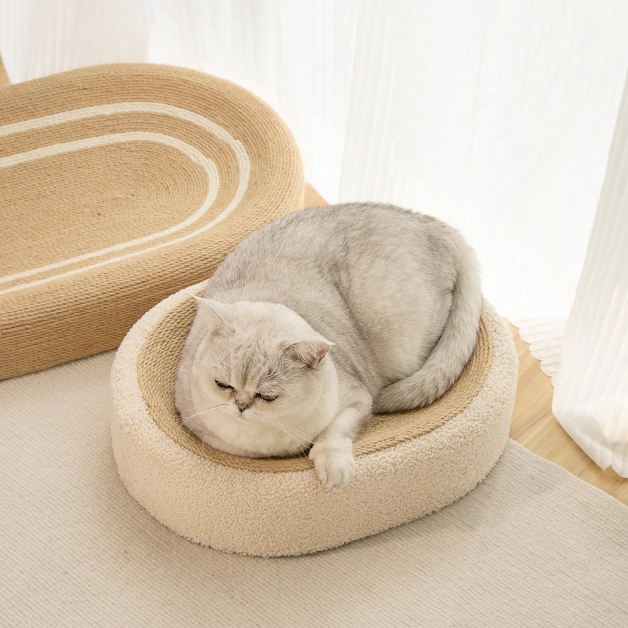 Wholesale Modern Oval Sisal Cat Scratcher Bed Plush Cat Tree for Indoor Cats with Grinding Claw Hot Sale