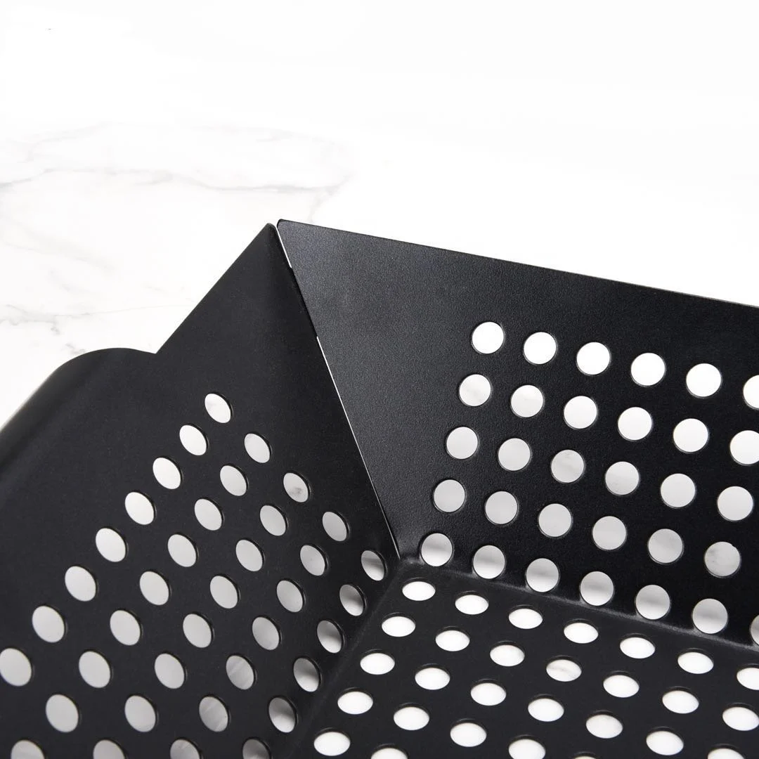 Amazon Hot Selling Stainless Steel Grill Basket Accessories BBQ Grill Basket For Non-Stick Grill Basket