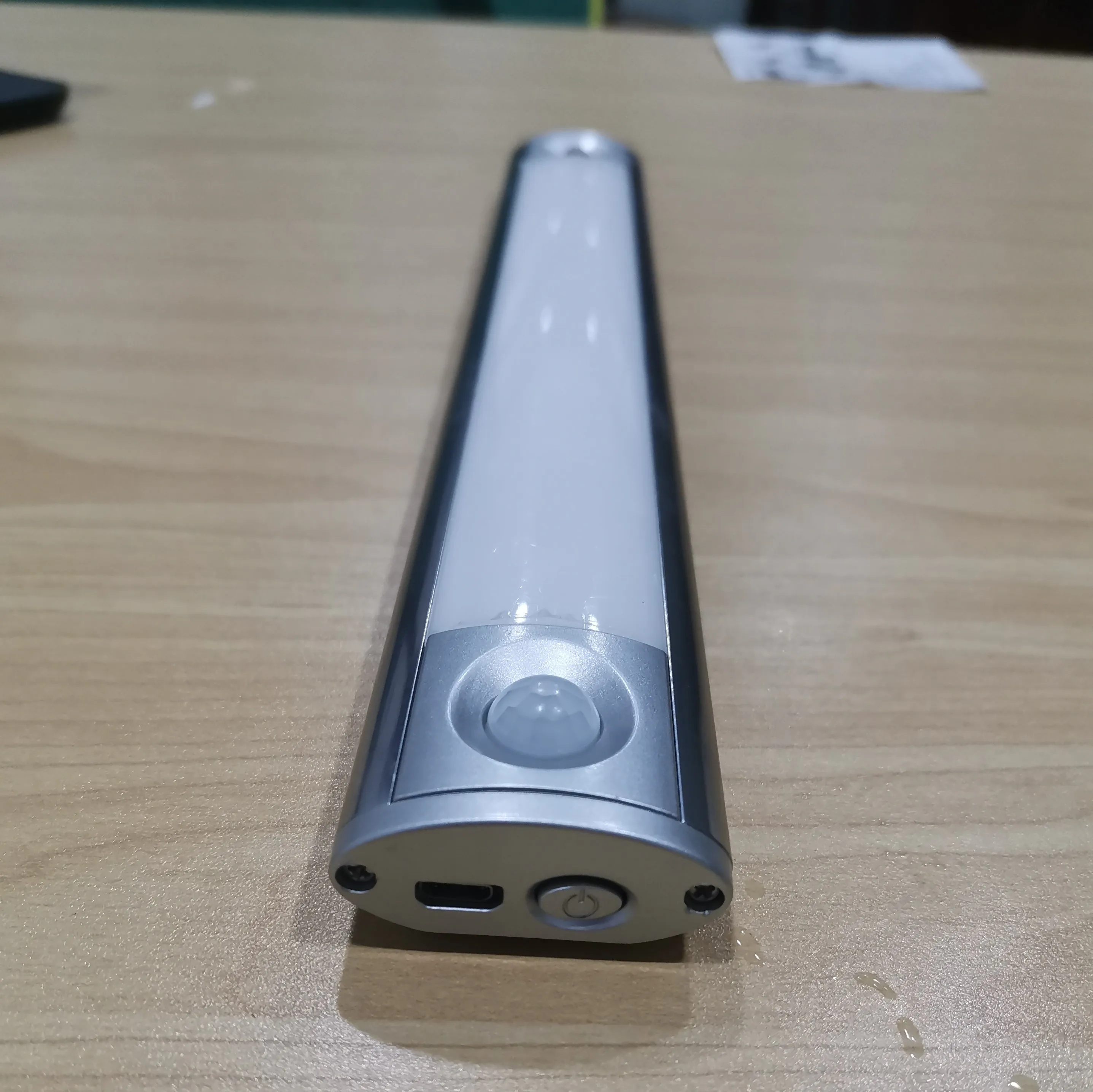 
2020 new Smart wardrobe UVC lamp OEM service supported 