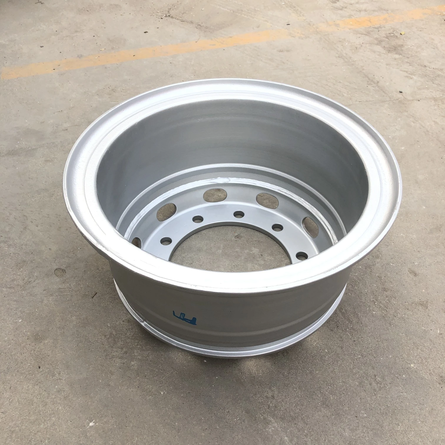 SINOTRUK HOWO High Quality Truck Parts 8.5-20 Wheel Assembly AZ9631610010 Premium Accessories