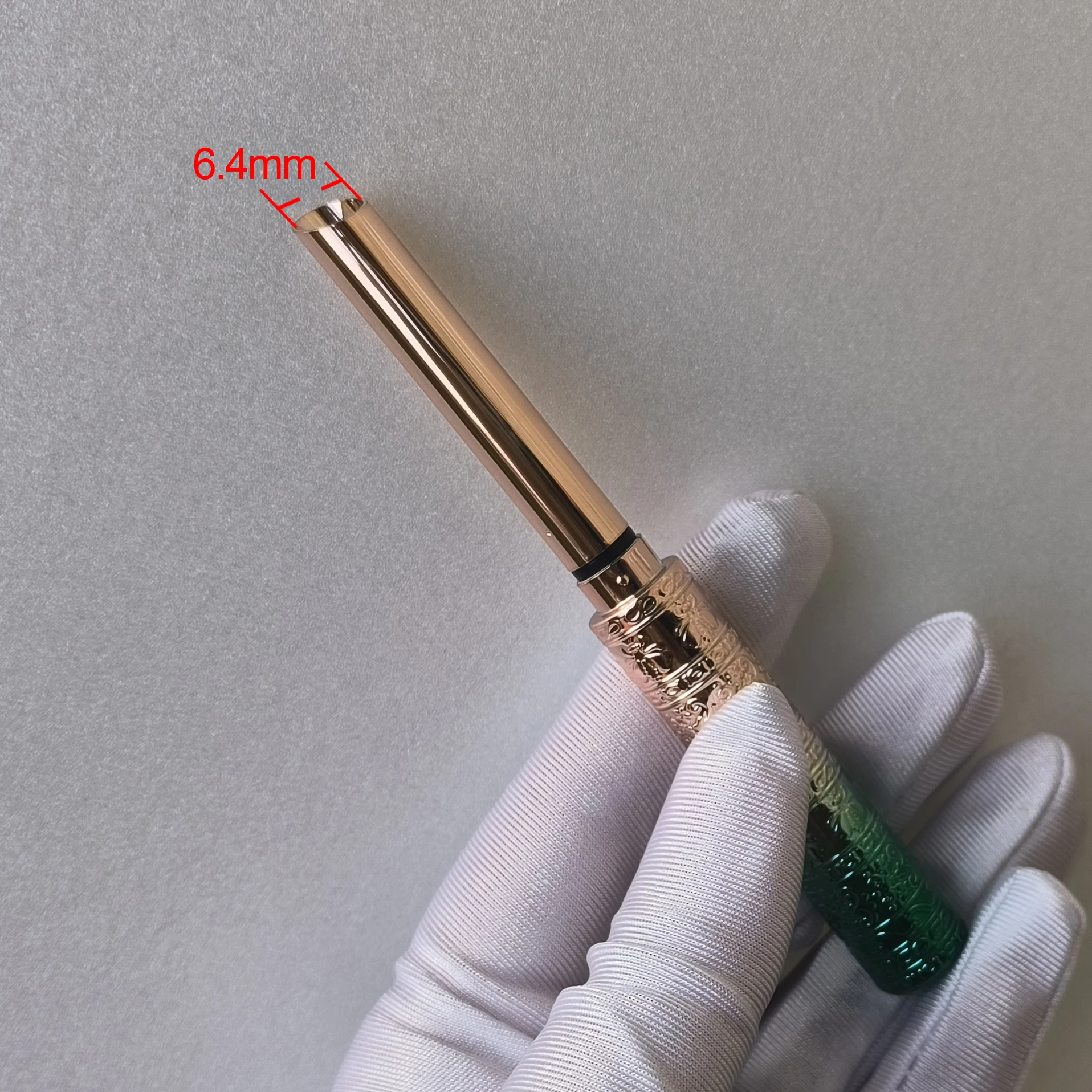 KH130 gradient UV green high-grade luxury Wholesale lipstick tubes containers custom empty oem cigarette tube