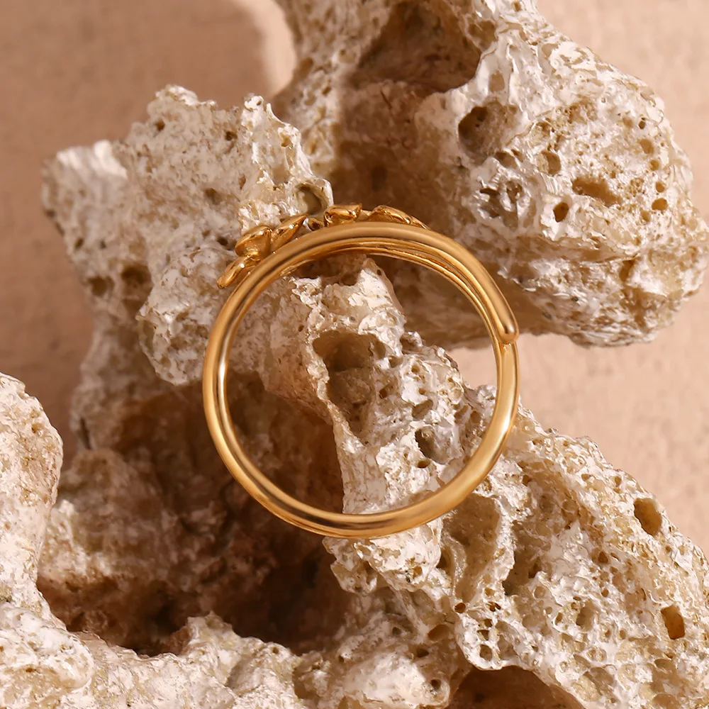 Нежное 18-каратное золото Двухслойное тройное цветочное открываемое из нержавеющей стали водонепроницаемое и защищенное от аллергии женское Ювелирное кольцо