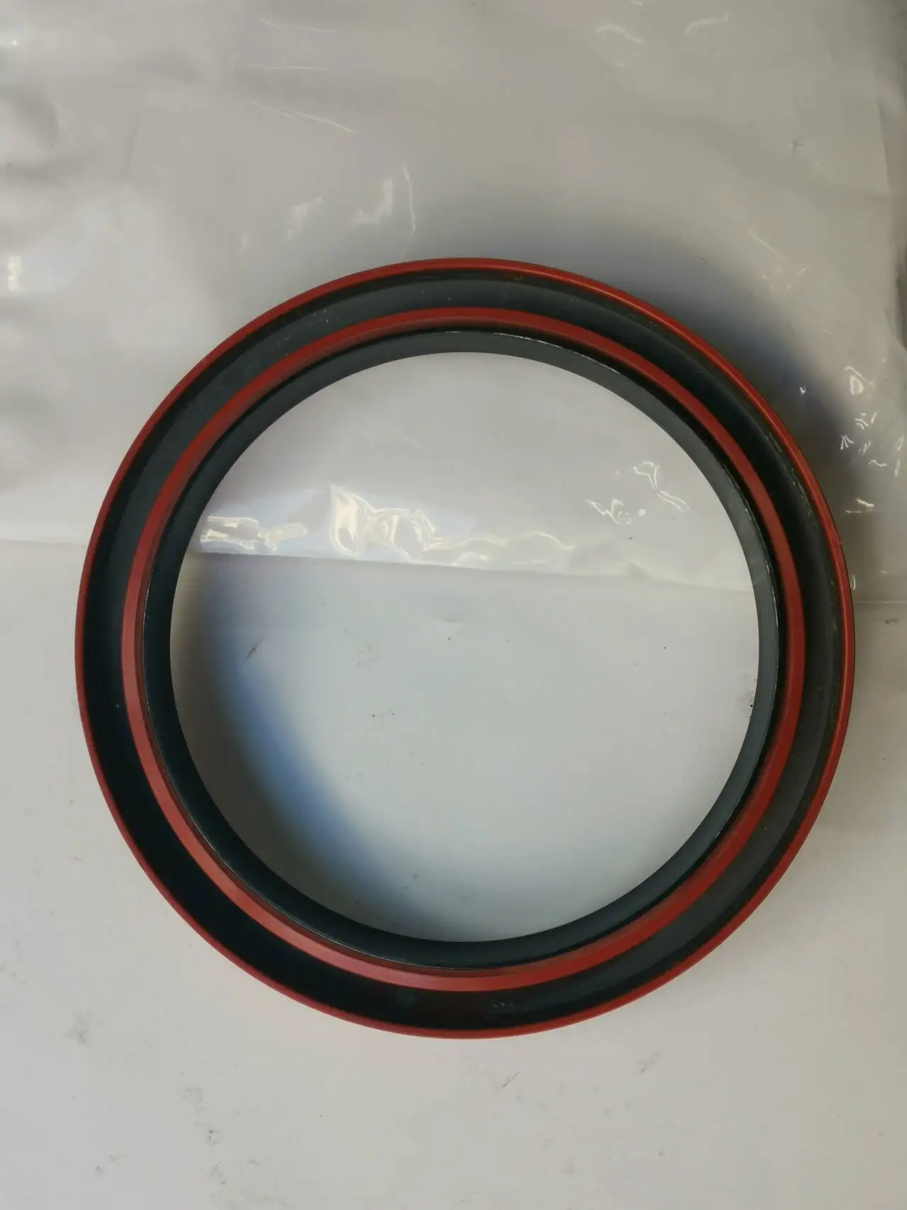 High performance Series 50  Series 60 diesel engine industrial machinery parts rear crankshaft oil seal 23501544