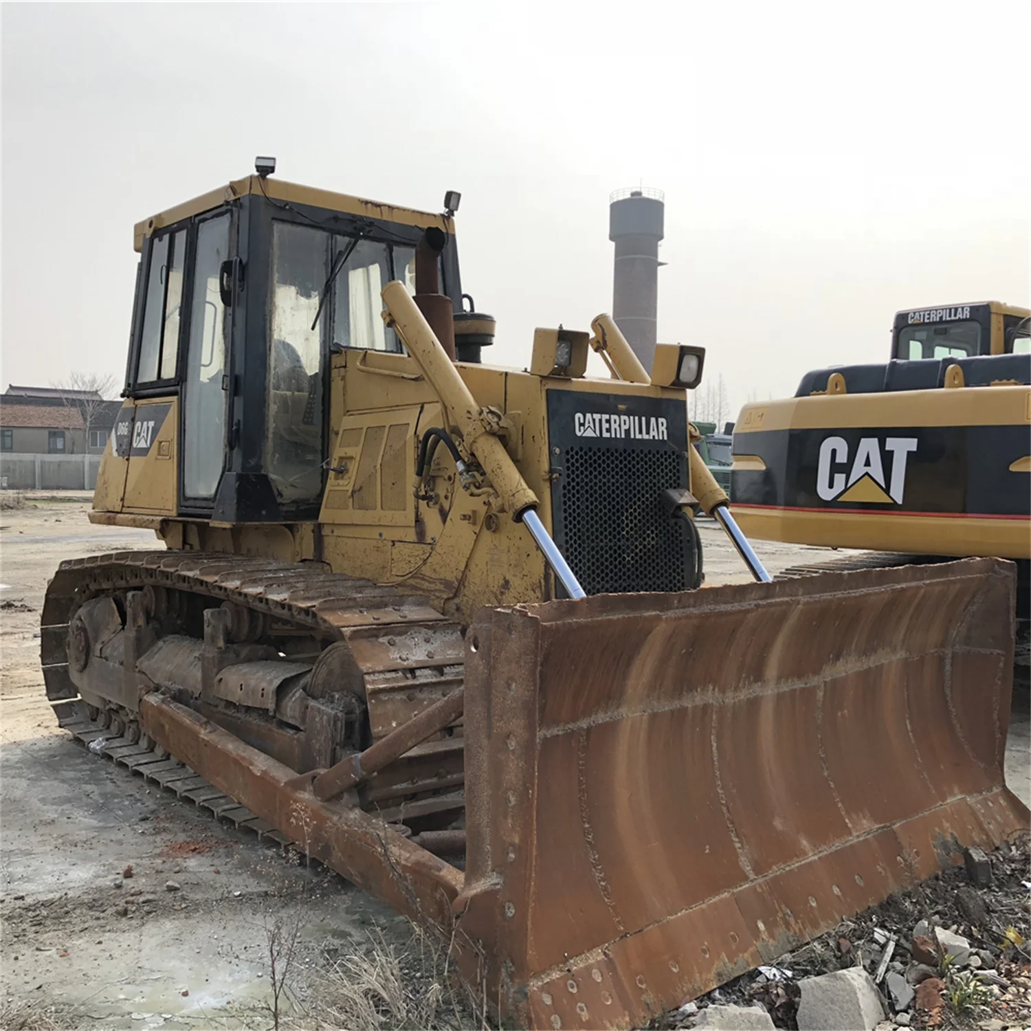 Used Dozer Caterpillar D6 G Construction Crawler Tractor With Blade Pusher Debris Pushing Bulldozing Leveling Towing Machinery