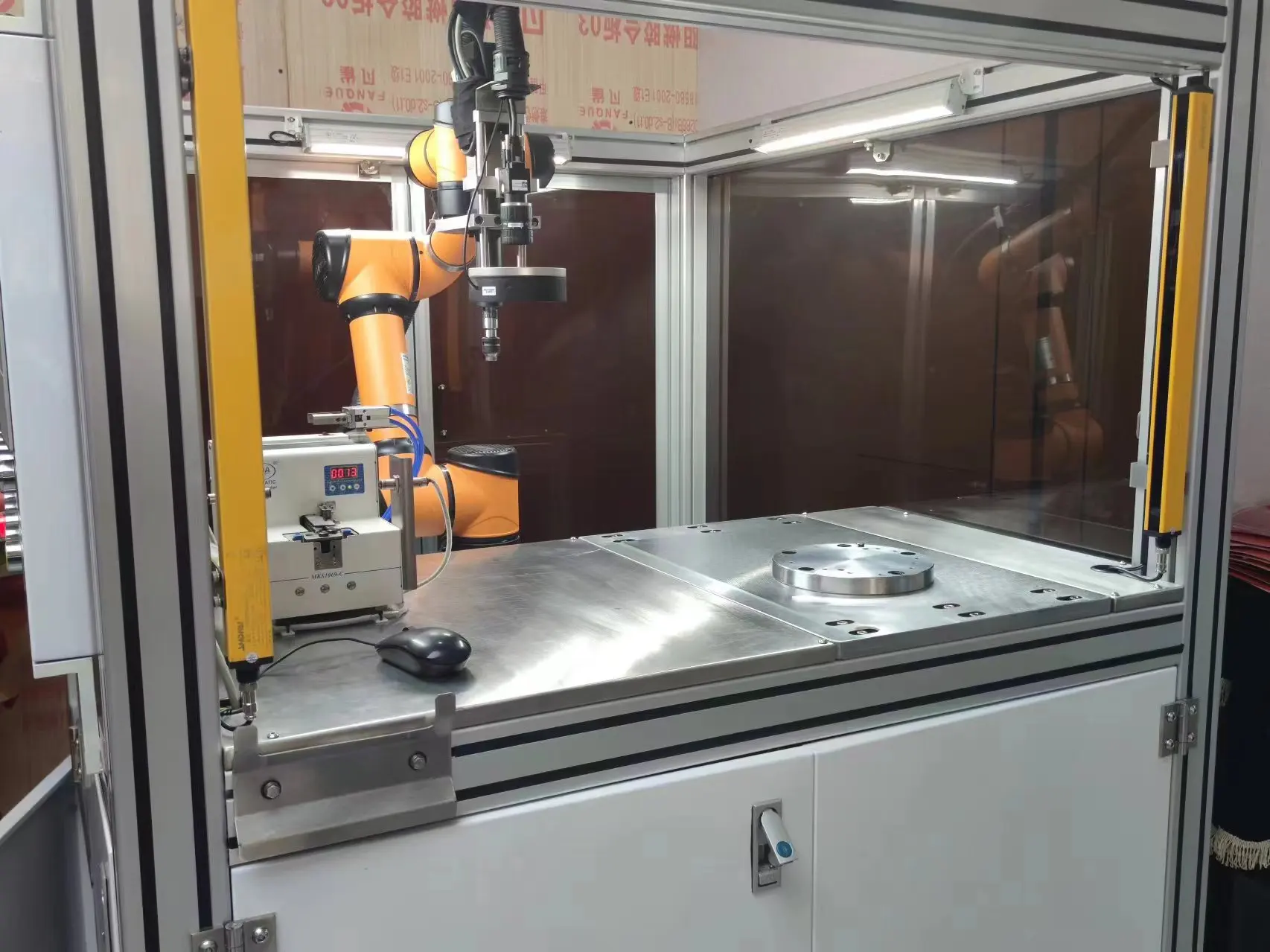 6 Axis Cobot Robot Arm AUBO i5 5Kg Payload Automation CNC Machine Tending Screw Solutions As Collaborative Robot Workstation