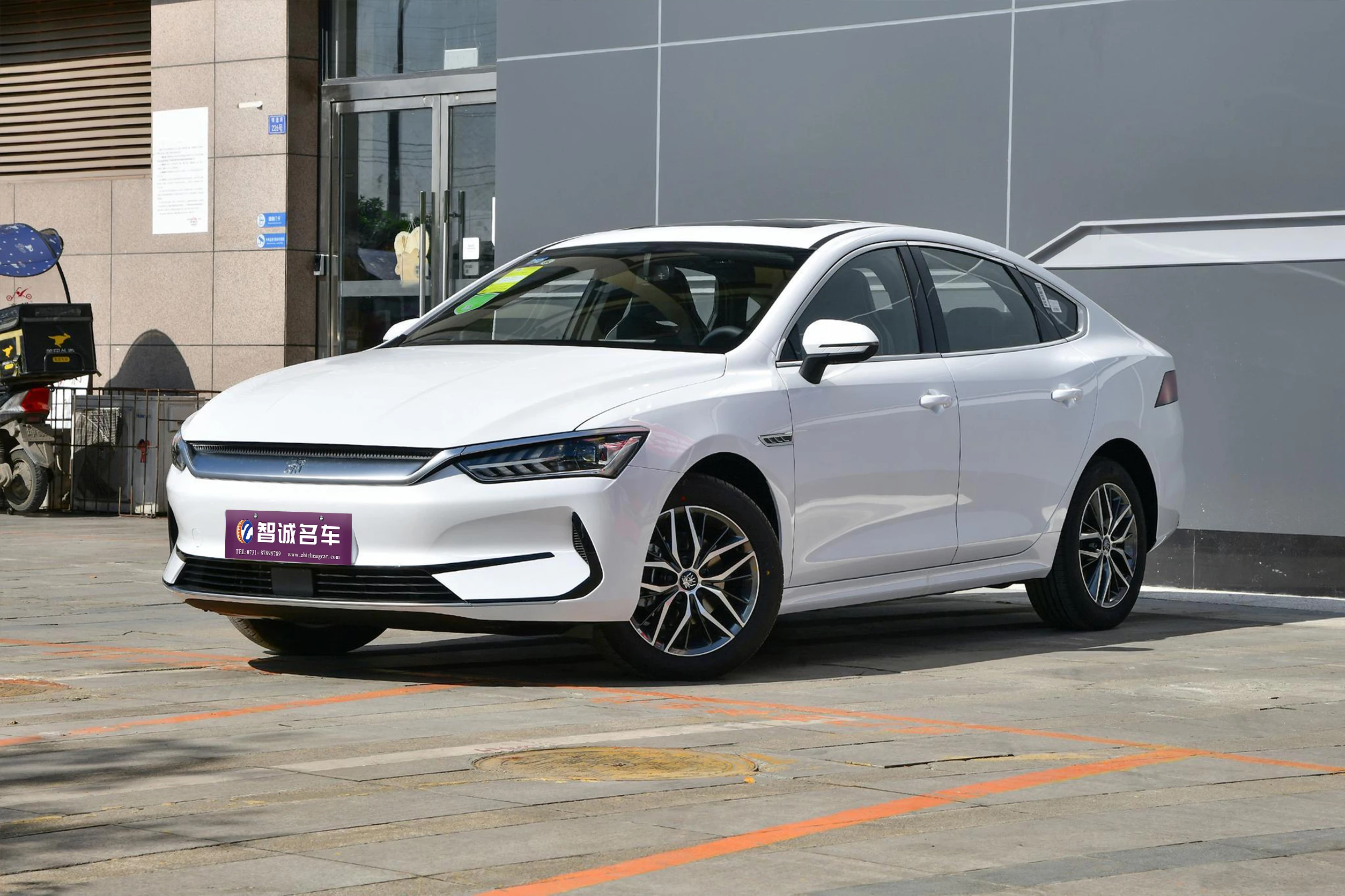 Лидер продаж Электрический автомобильный седан 2021 стильный китайский EV BYD QIN PLUS 500km роскошная версия новый автомобиль