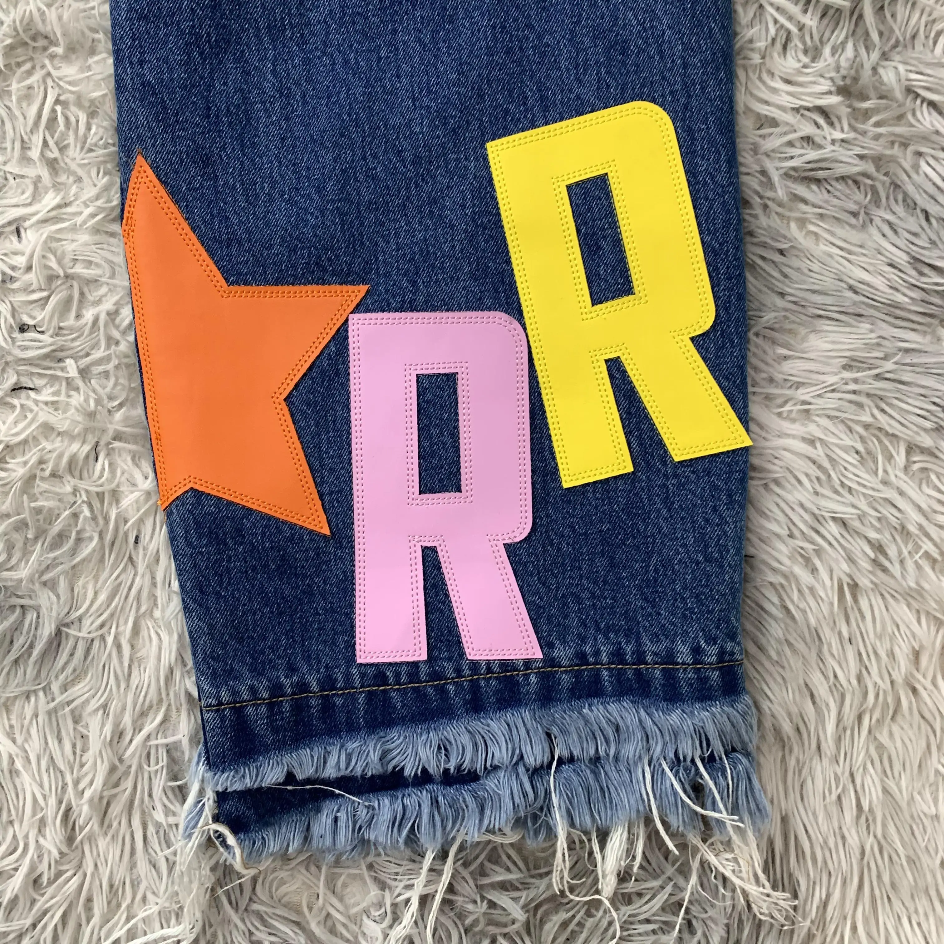 DENIMGUYS Custom Leather Applique Men Y2k Vintage High Street Raw Hem Denim Casual Versatile Loose Wide-Leg Blue Jeans