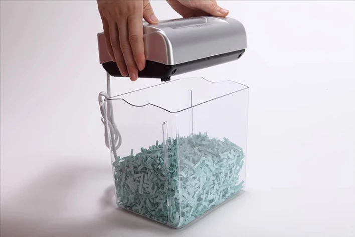 004cc 4 Sheets Of A4 Folded Paper Shredde Cross-Cut Document Shredders Black 4 X 23 Mm Mini For Personal Use