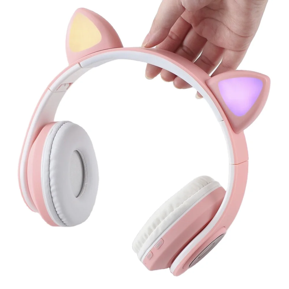 New arrival China Wireless phone headphones V5.0 with led noise cancelling gaming LED light cat ear cute foldable headphone