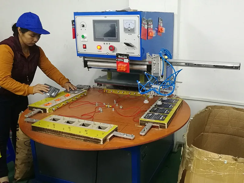 High quality cosmetic lip lipstick heat pressure card blister paper sealing packing machine for lipstick