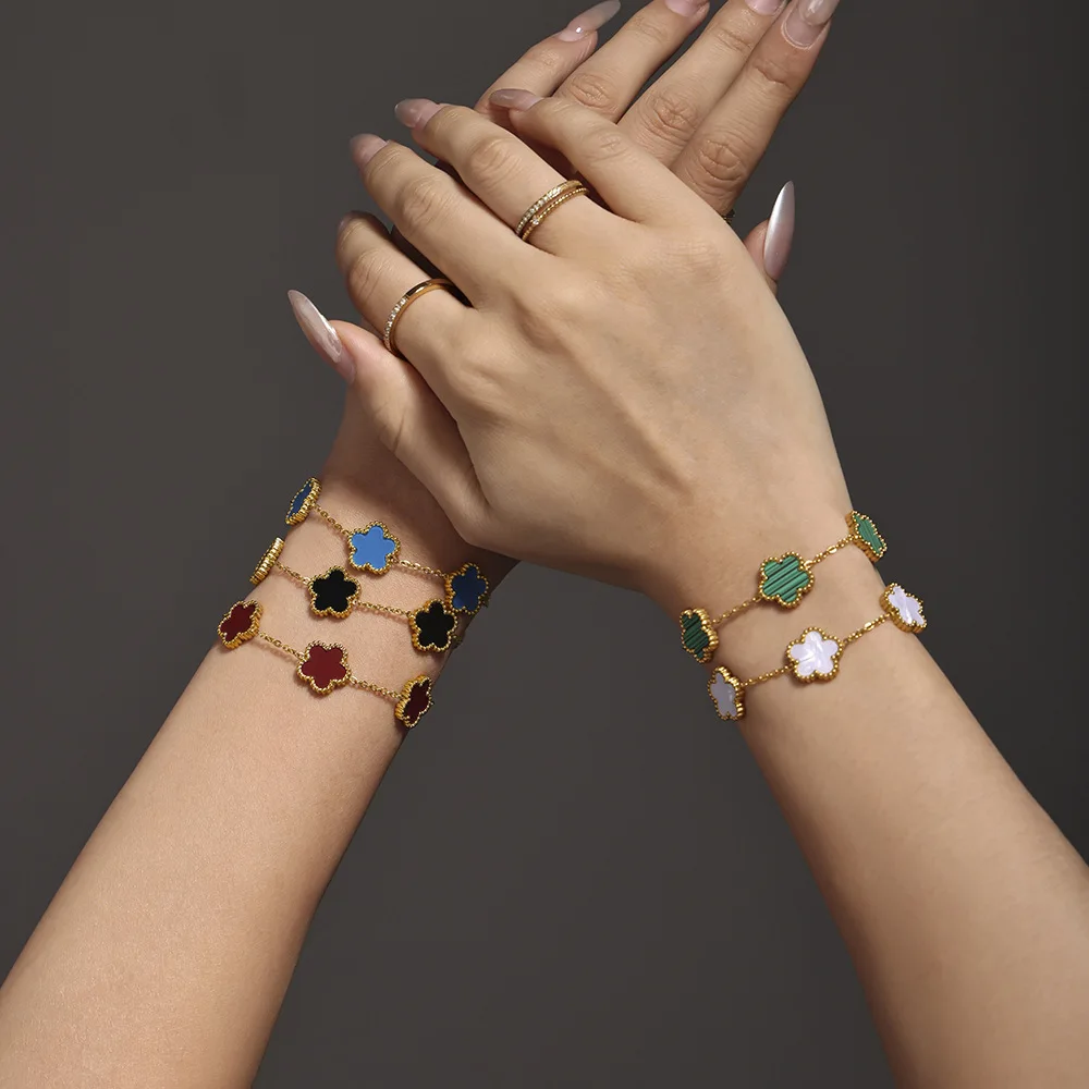 High Quality Lucky Black White Clover Bracelet Gold Non Tarnish Waterproof 316L Stainless Steel Leaf Clover Bracelet