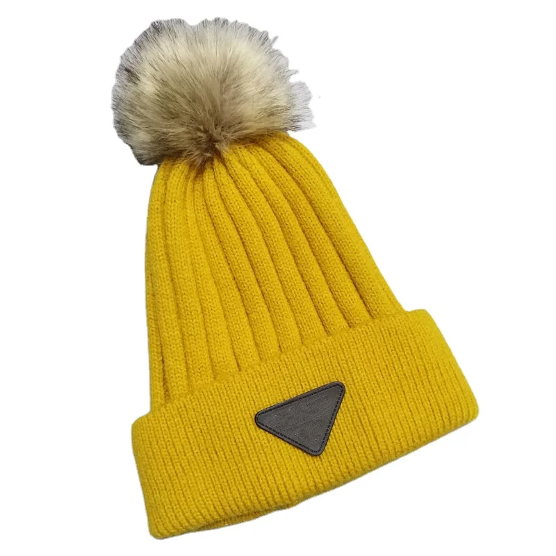 
Popular Custom Warm Knitted Hat For Women Soft 100% Acrylic Beanies Foldable Cap With Pom Pom Design 
