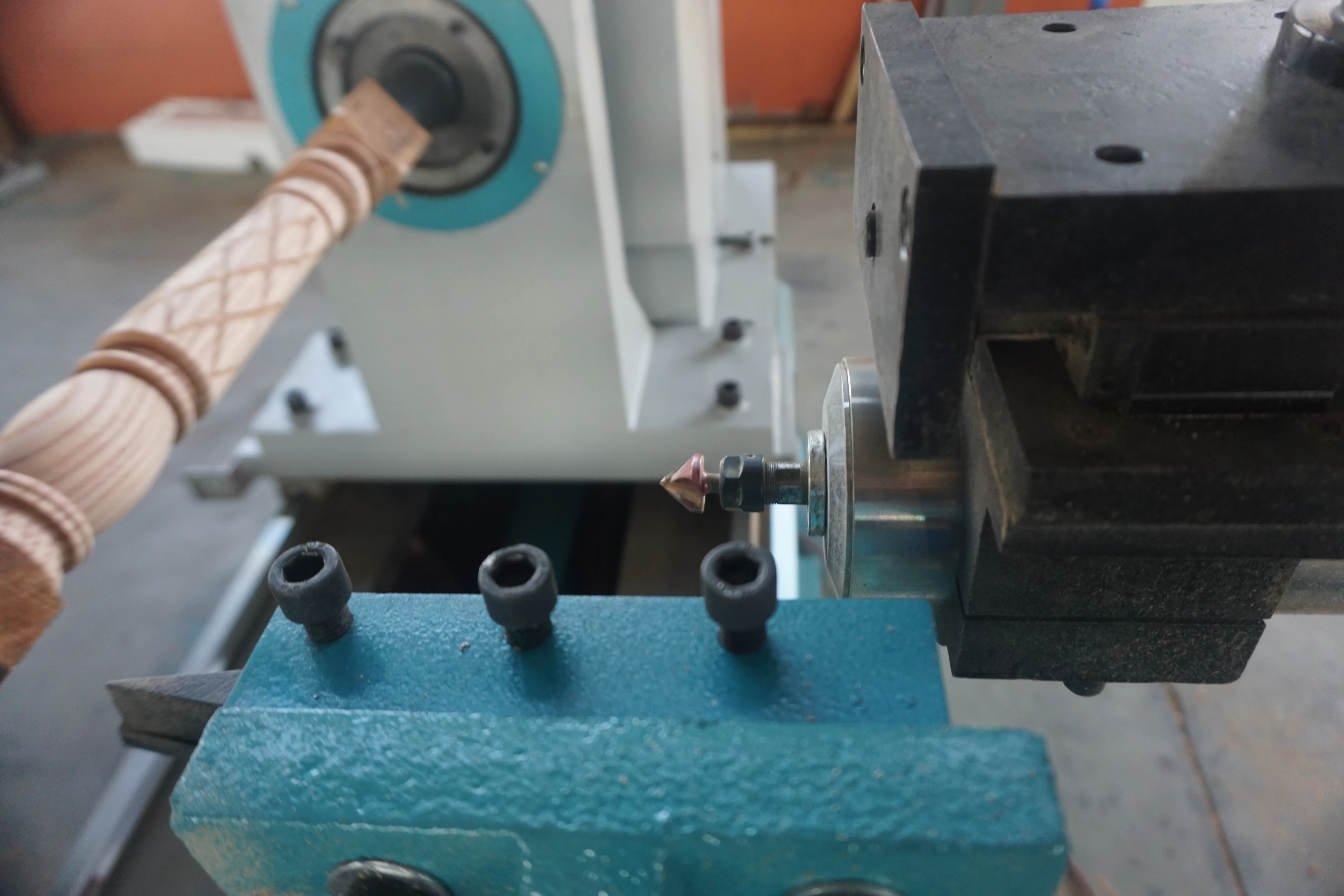 Токарный станок Sefe по дереву с ЧПУ с римскими колоннами для мебели