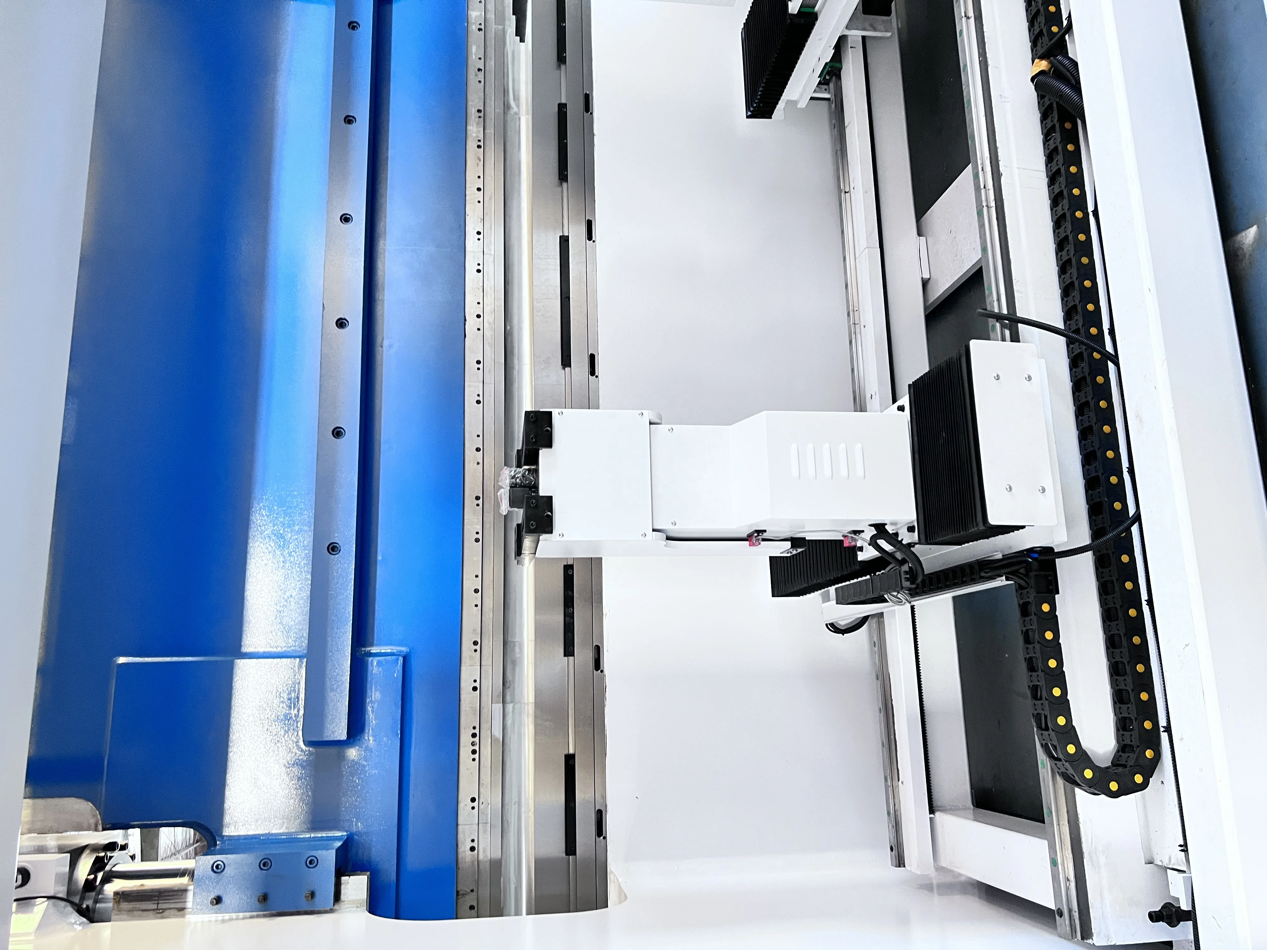 China Manufacturer Large Tandem Series Press Brake CNC Metal Sheet Bending Machine Hydraulic