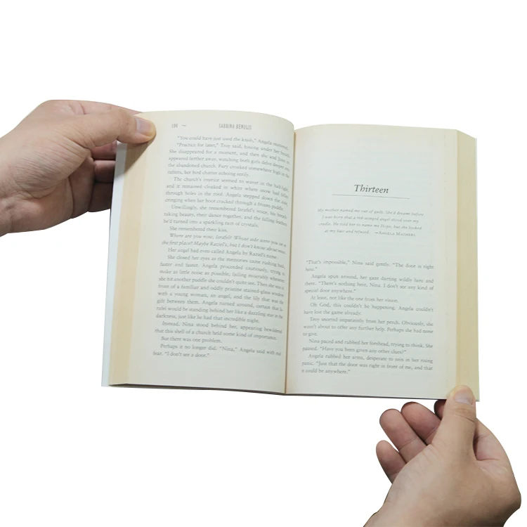  Пользовательская дешевая английская книга в мягкой обложке рассказанная с художественной литературой