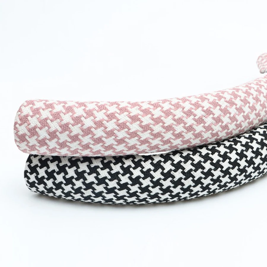 High Quality Super Thin Luxury Anti Slip Soft Breathable Flax Car SUV Steering Wheel Decoration Protective Cover