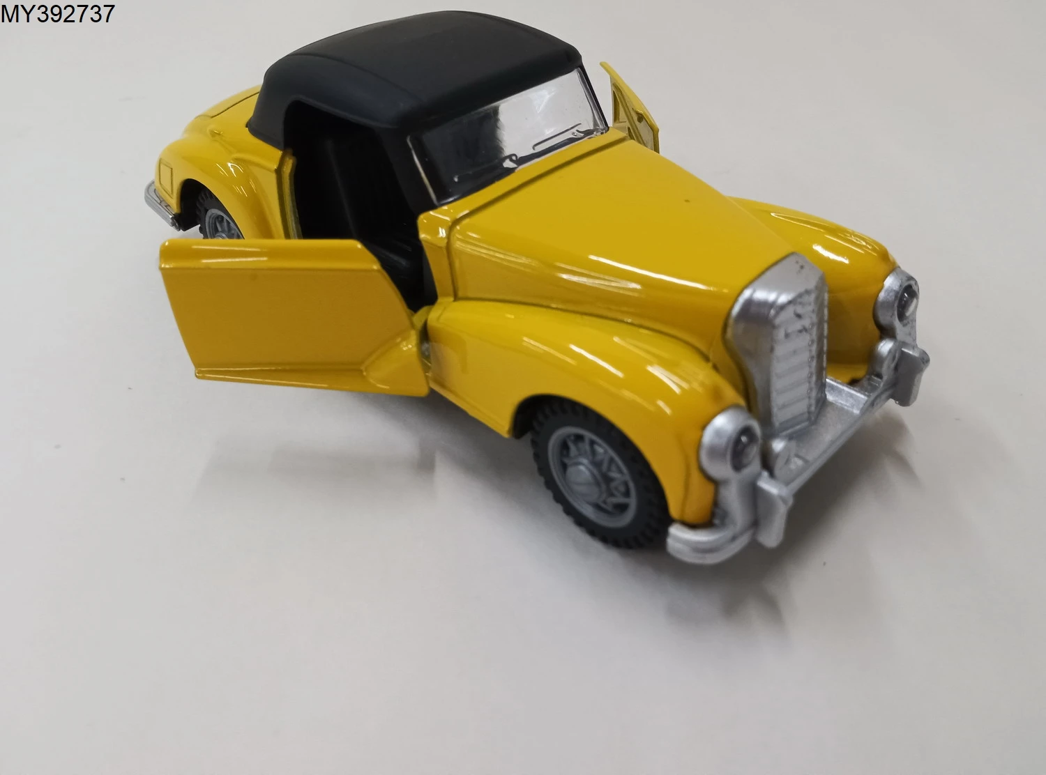 High Simulation classic old styles model metal car pull back 1:32 scale diecast vintage model cars toy