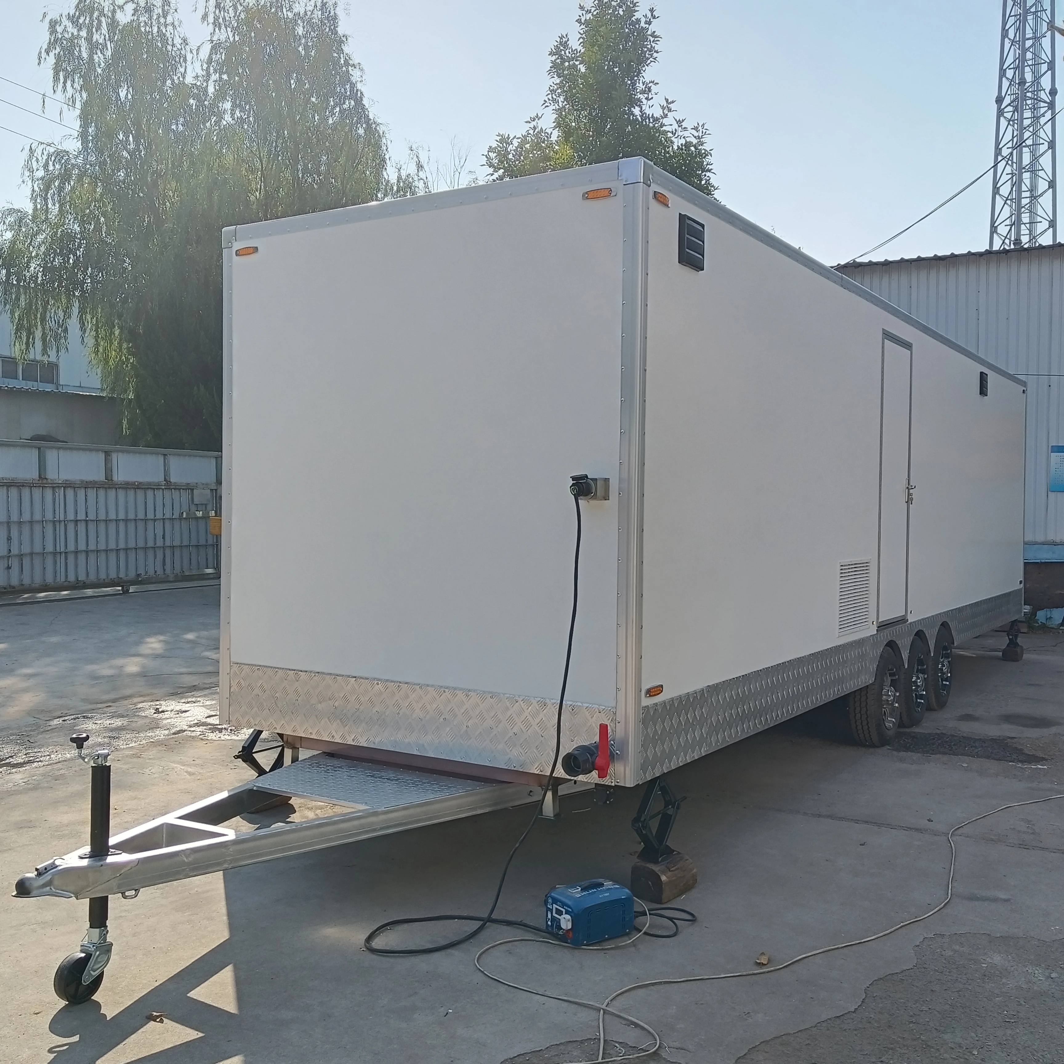 Мелодия 28 футов мобильный туалет дома класса люкс портативный Трейлер туалеты для продажи