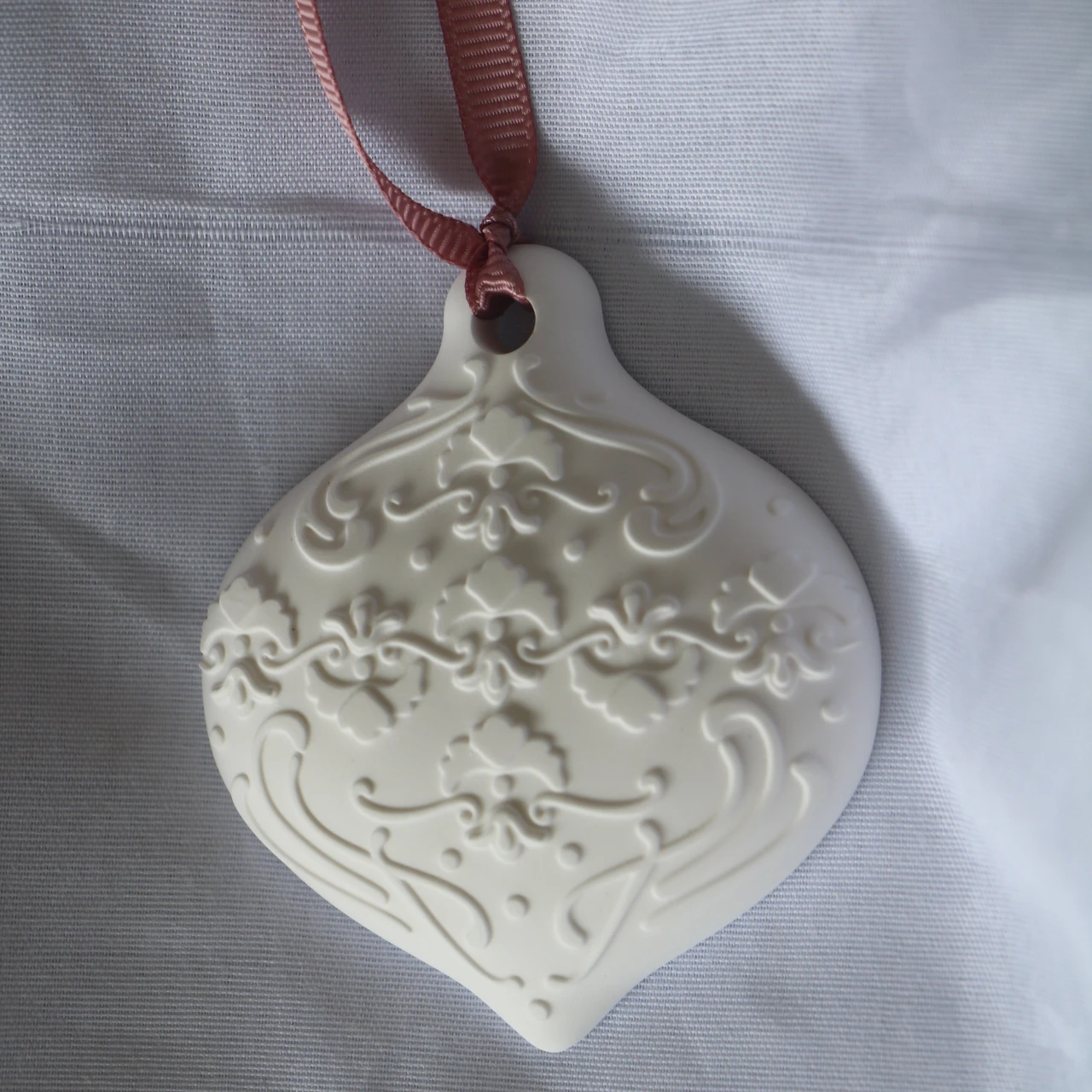 Car Air Freshener  Promotional Custom Paper Hanging with Sealed Plastic  Lotus pendant aroma stone diffuser