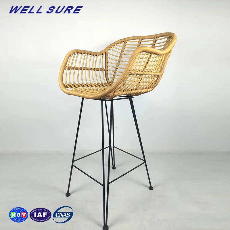 Новый дизайн уличной мебели для патио для отдыха четыре комплекта обеденный стул для улицы под заказ стиль барные стулья из ротанга