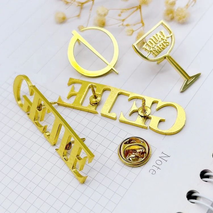 Luxury custom metal crafts decoration letter brooches pin butterfly clutch for women men suit lapel pin badge