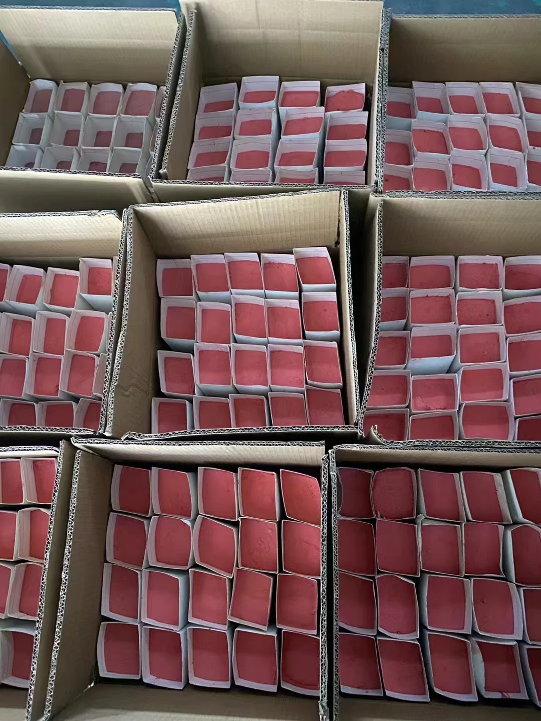 Mirror polishing wax precision processing composite paste for polishing gold and silver phone frames and metals