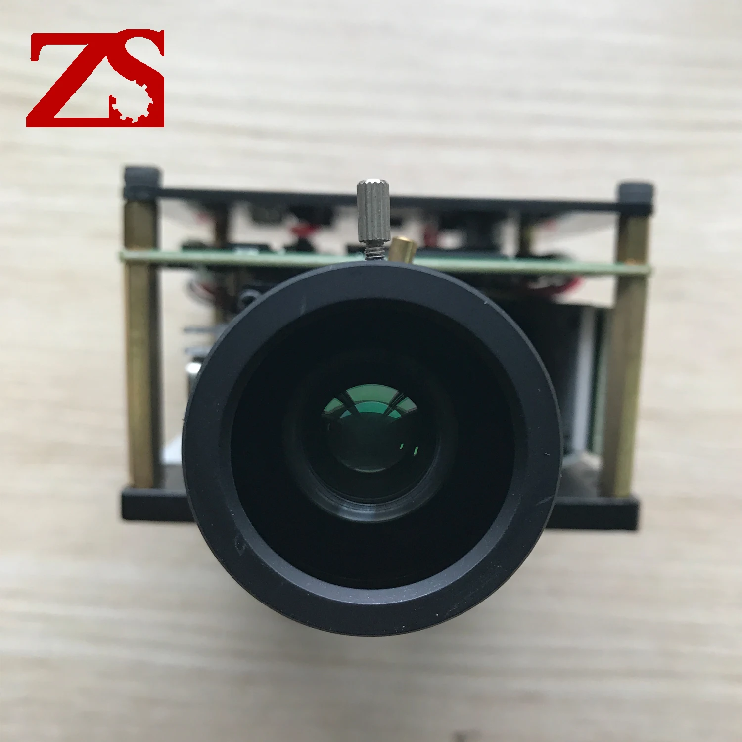 Светодиодный УФ-проектор ZS DLP для 3D-принтера с металлическим корпусом и внутренней конструкцией со стеклом.