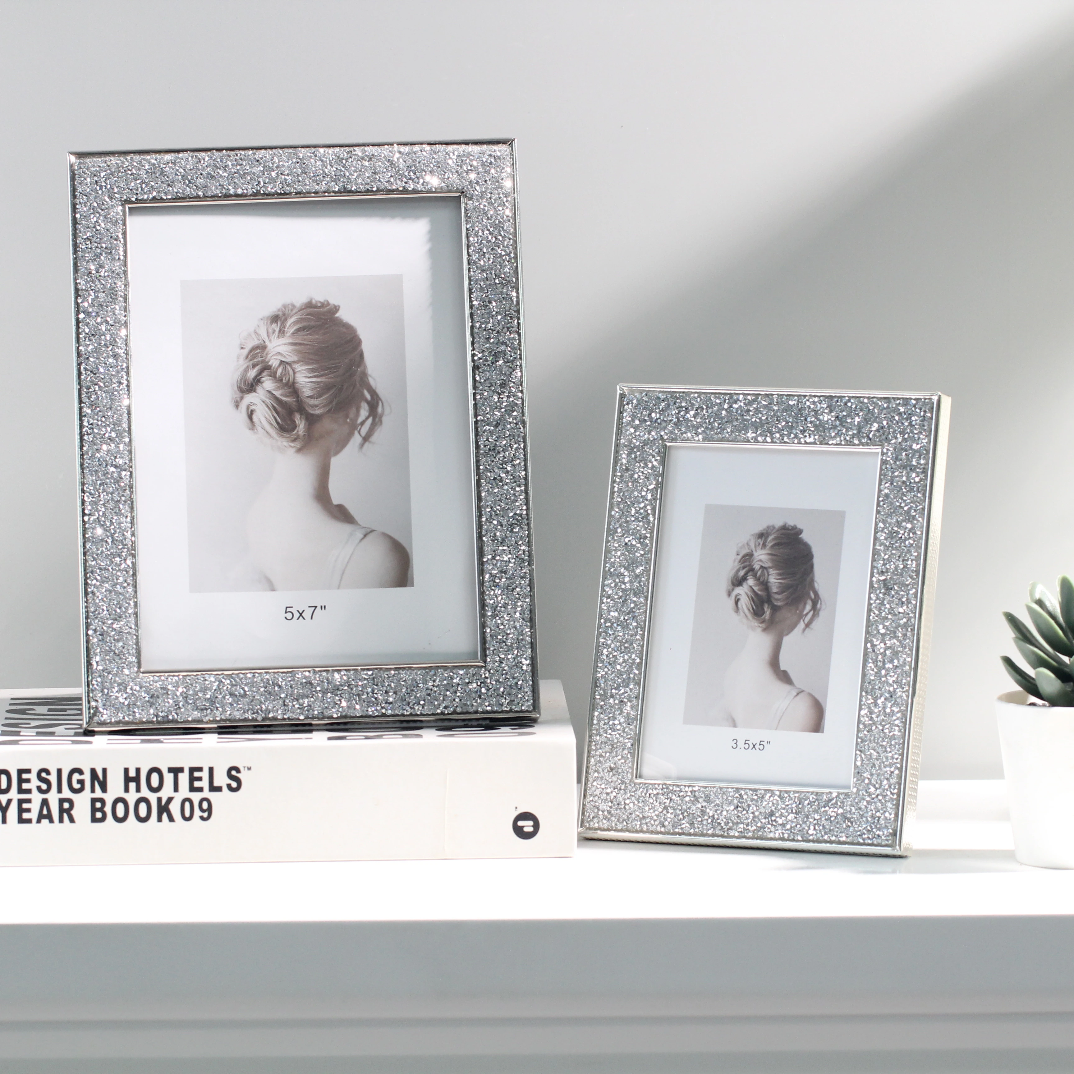 Shining diamond metal photo frame, European style gorgeous style, low luxury and beautiful,Code13604Z