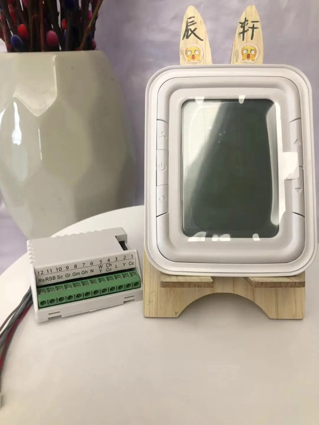 High Quality T6861H2WB T6861H2WG T6861V2WB T6861V2WG Thermostat With Nice Pirce