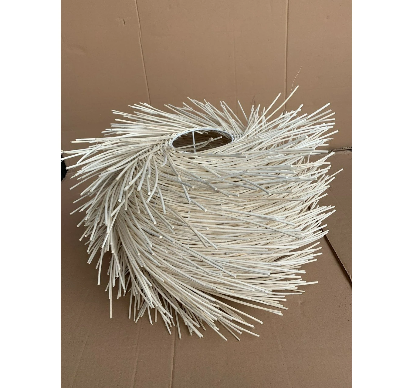 Modern Aluminium Led Line Chandeliers Ceiling Luxury Simple Personality Chandeliers & Pendant Lights from Vietnam