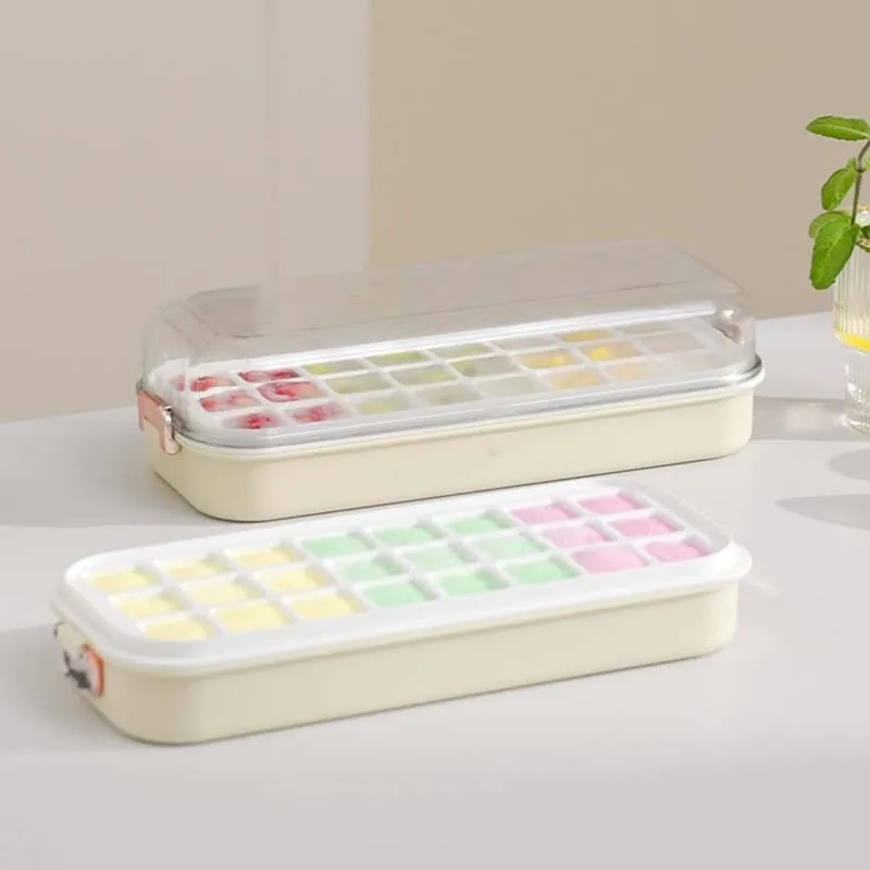 Hot Selling Ice Box Soft Bottom Silicone Simple Demoulding Food Grade Tray Homemade Square Ice Cube Ice Grid