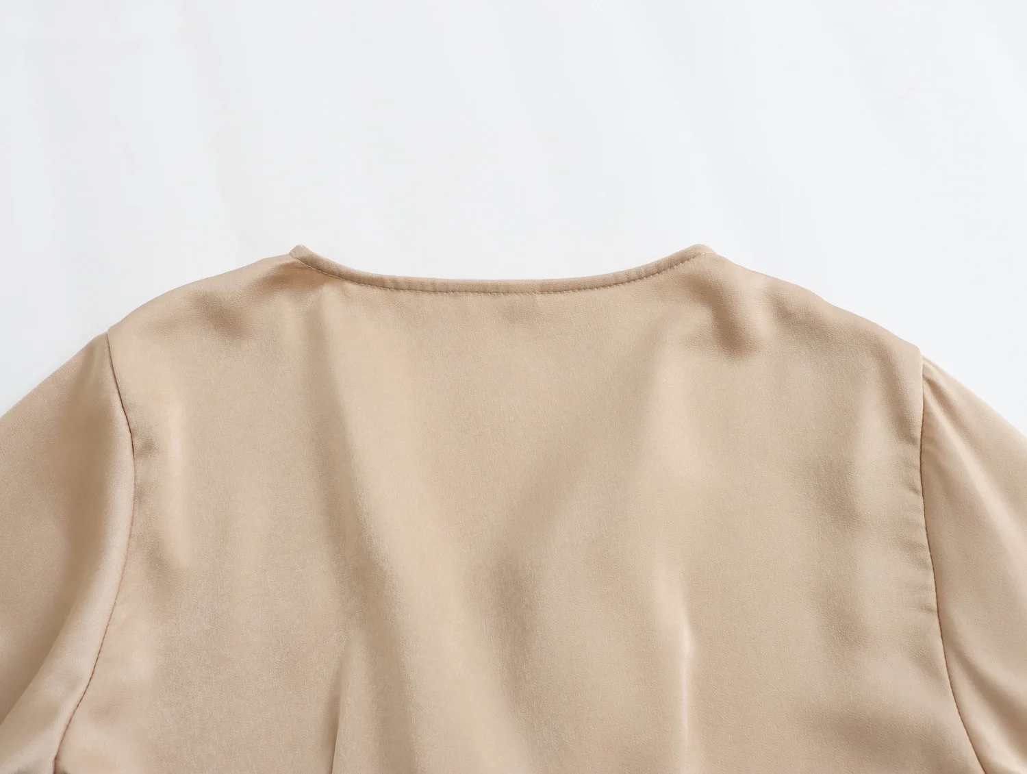 V neck long wide sleeve khaki color front slit pleated casual fashion mini dress for women