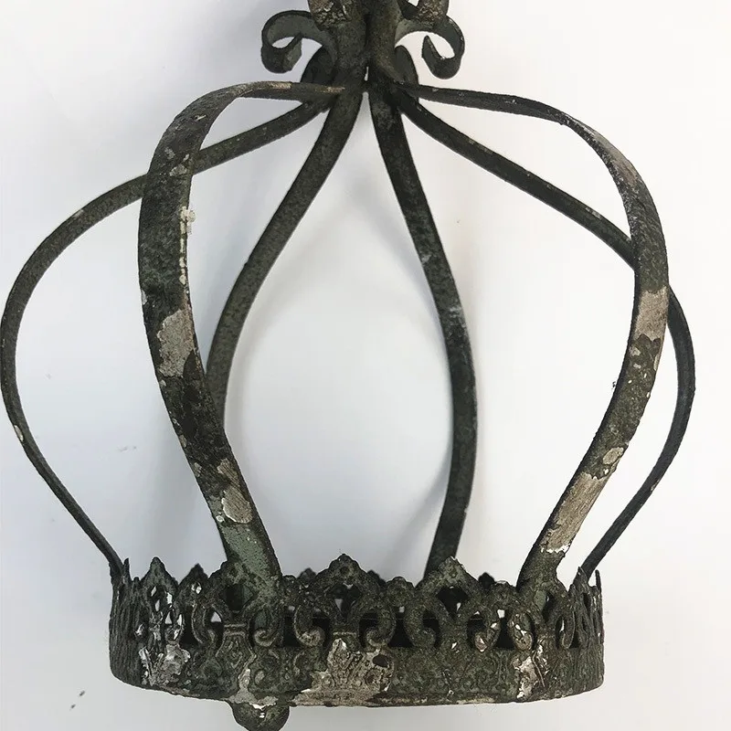 Creative luxury crown shape candlestick gold metal rustic candle holders table Crown metal hanging candle holder