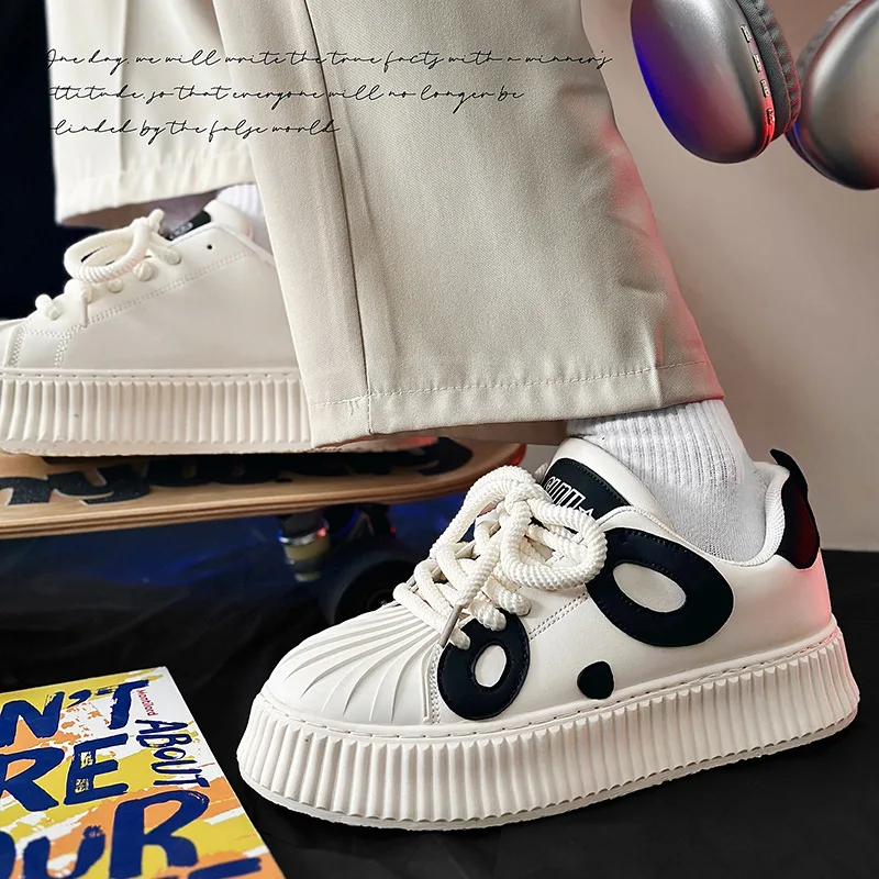 Niche design bear bread shoes men casual new thick soles skate shoes walking style shoes