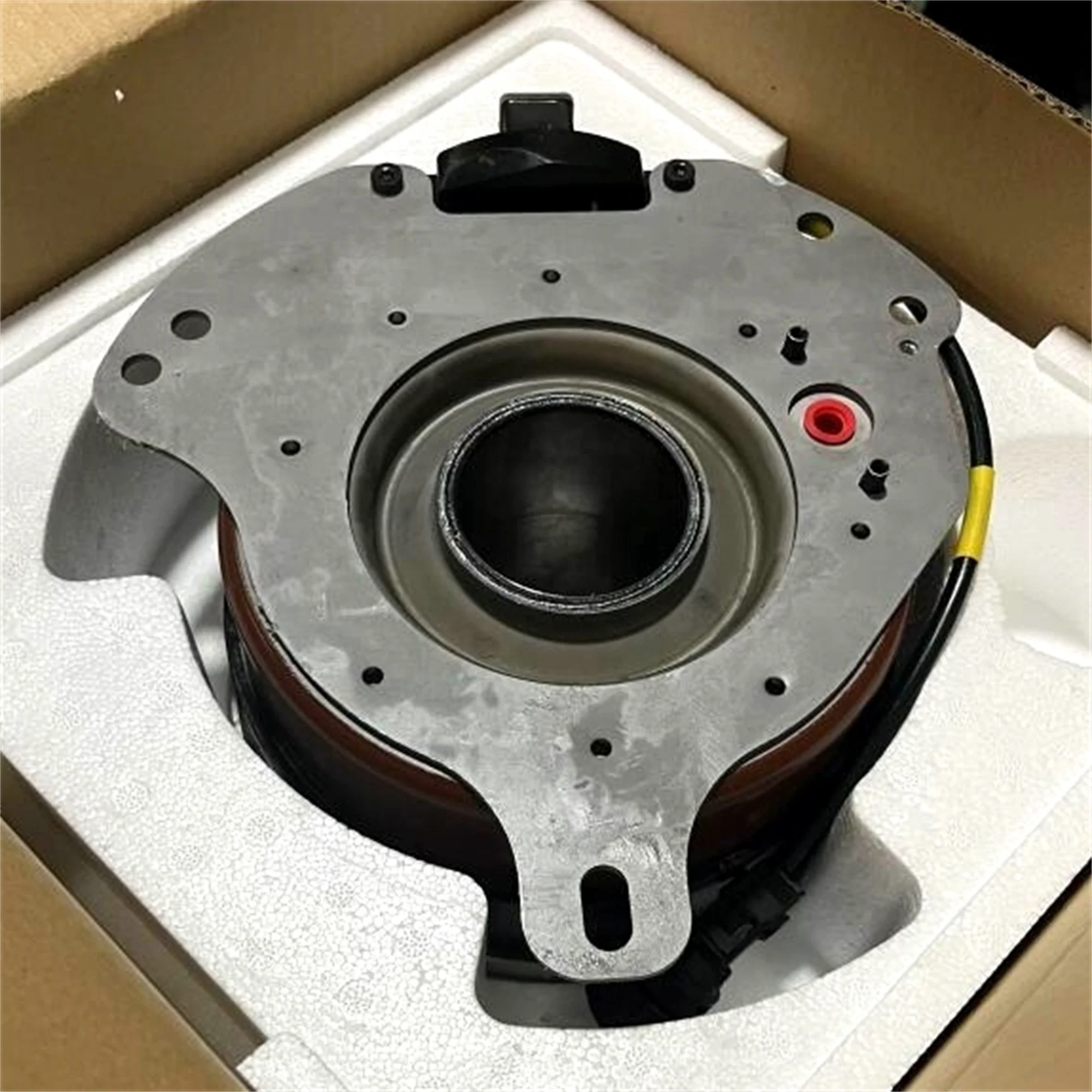 High Quality Auto Parts OEM Central Slave Cylinder Clutch 6482000216 for Volvo
