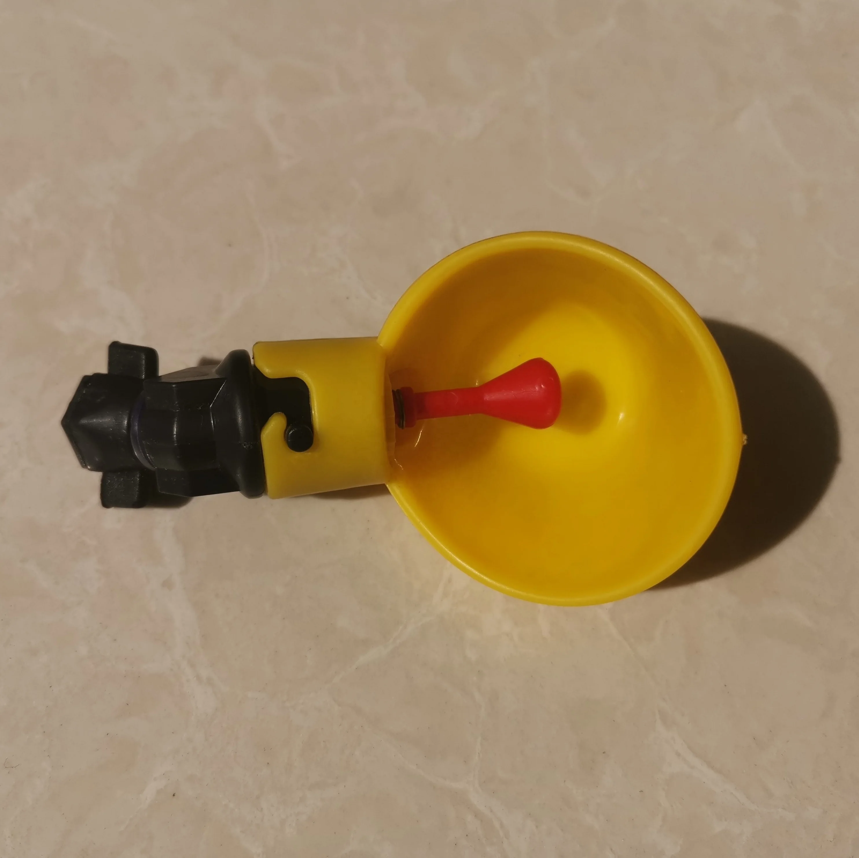 Poultry Cup Drinker, Waterer Cup Hot Product 2019 Provided Thailand 0.01 Spring Valve Video Technical Support Soundcore Farms