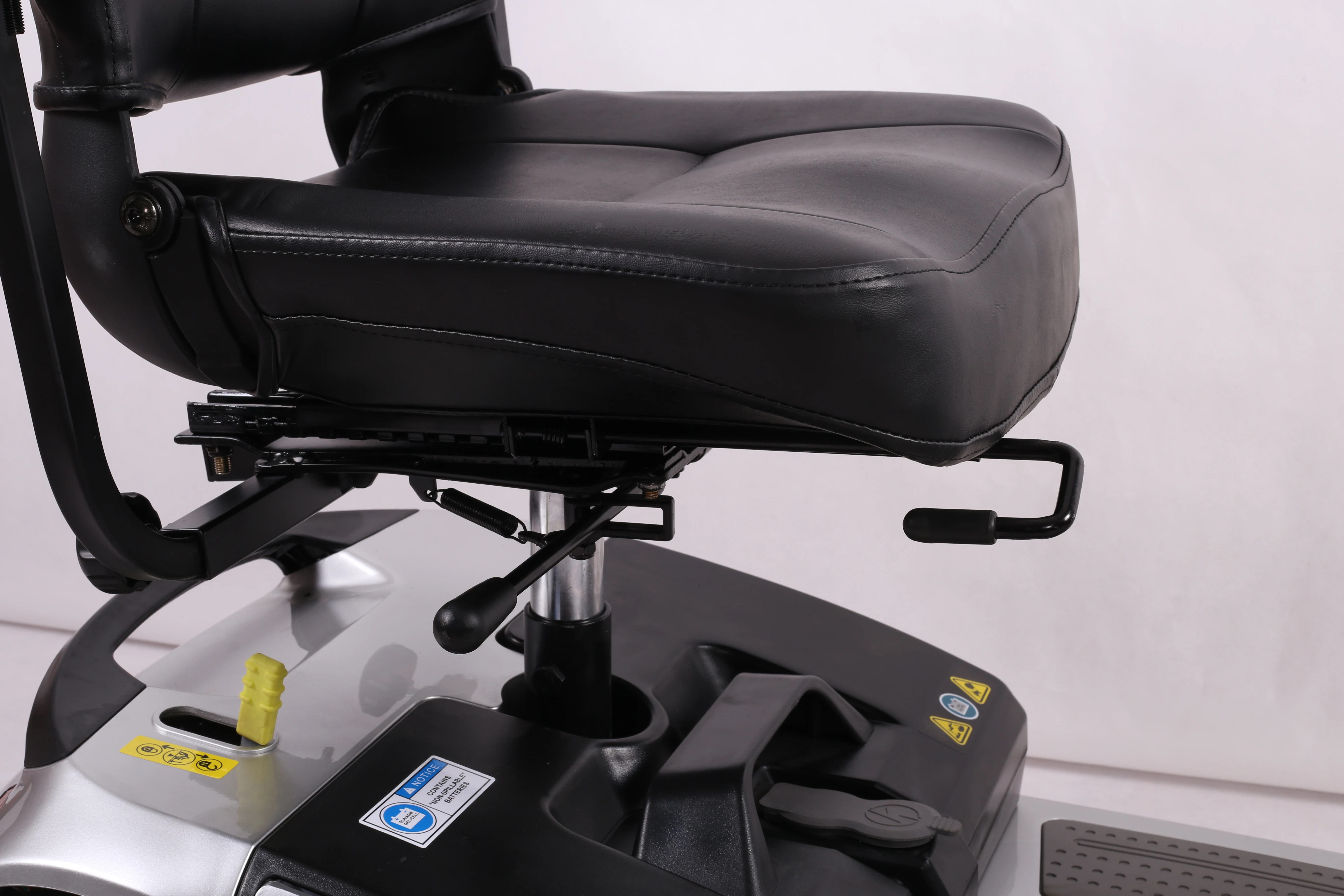 mini electric mobility scooter with four wheels