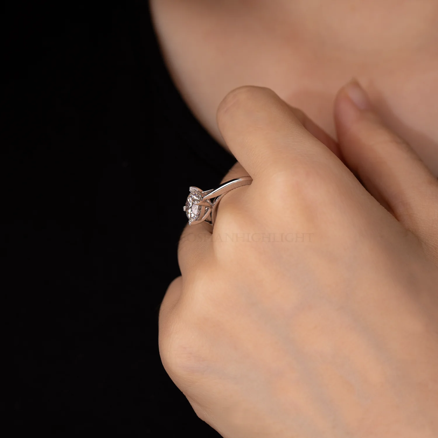 Custom Engagement 18k Solid Gold Laboratory Diamond Ring IGI Certified CVD Laboratory Grown Diamond Ring