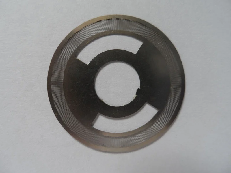 High accuracy rotary encoder, optical rotary encoder disks