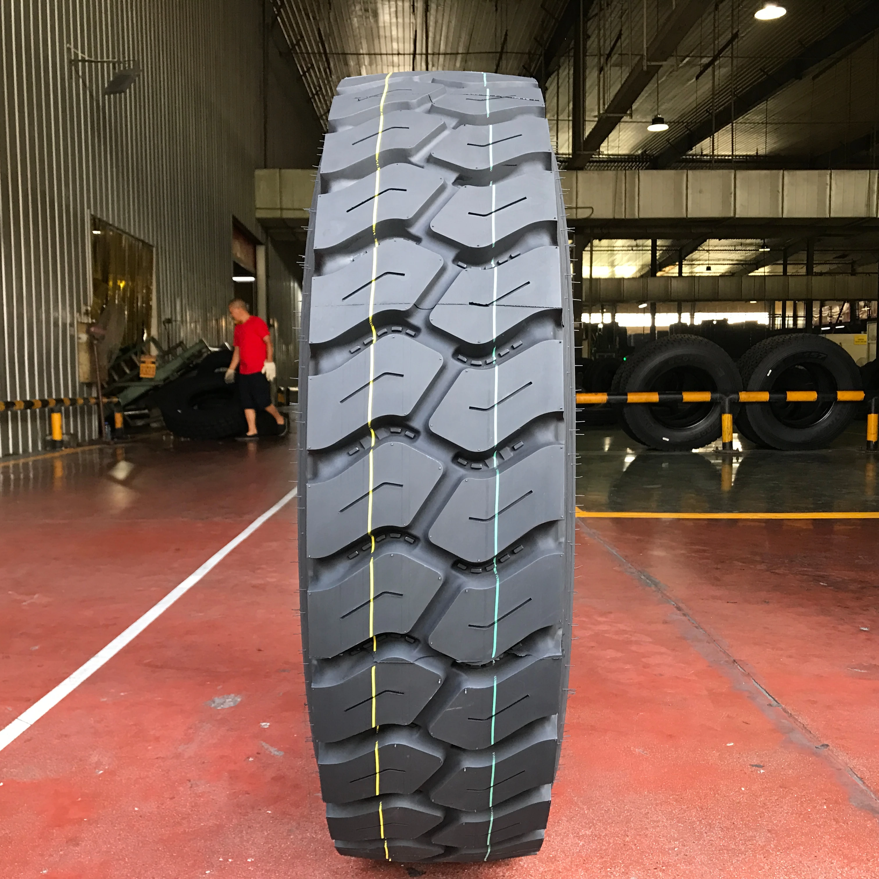 Factory Sale Commercial Truck tires 295/80R22.5 Wholesale Price